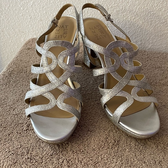 Dressy Woman's Naturalizer's Shoes Size 10 - Picture 3 of 11